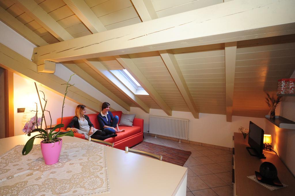 Appartamenti E Camere Veronica Cogolo Exterior foto
